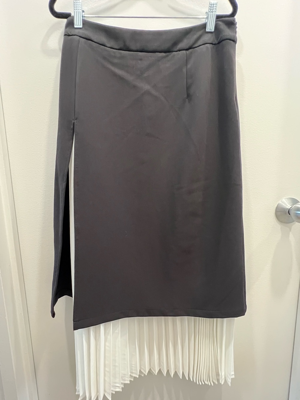 Commence Two Tone Pleated Long Black White Layered Skirt Size XL - Picture 6 of 10